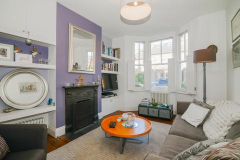 37 Heathfield North, Twickenham, TW2 7QN