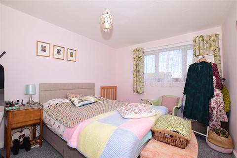 41 Biddenden Close, Cliftonville, Margate, CT9 3RD