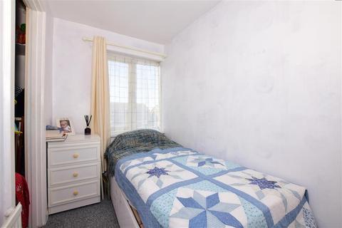 41 Biddenden Close, Cliftonville, Margate, CT9 3RD