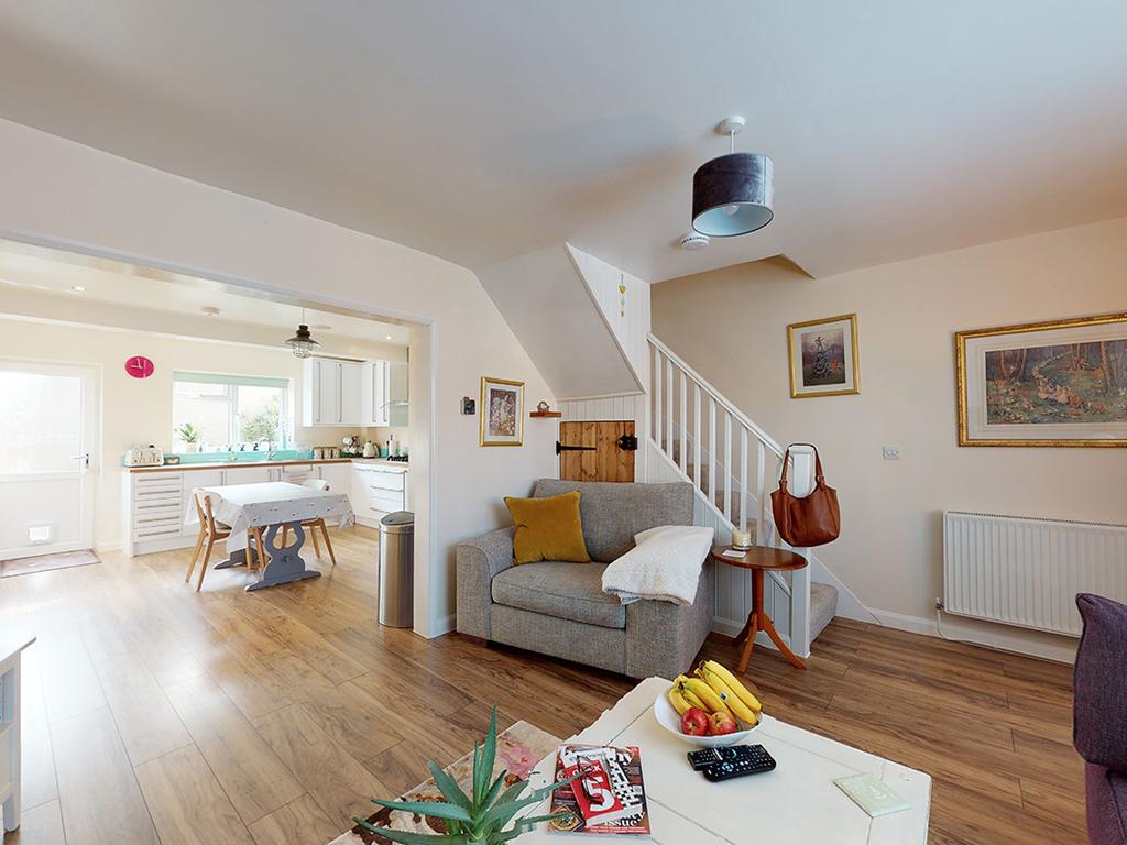 Simons Road, Sherborne, Dorset, DT9 3 bed terraced house £250,000