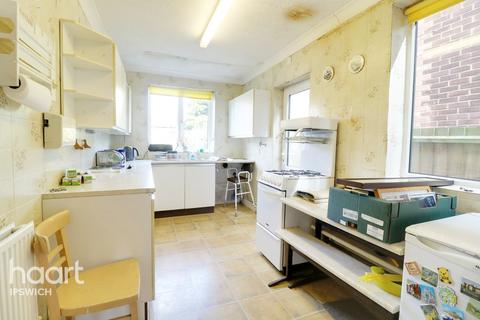 19 Dereham Avenue, Ipswich, IP3 0QB