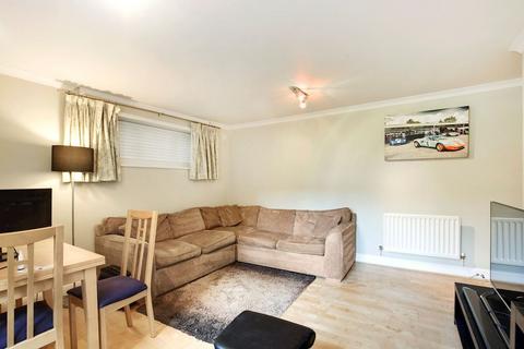 2 bedroom apartment to rent, Providence Square, London