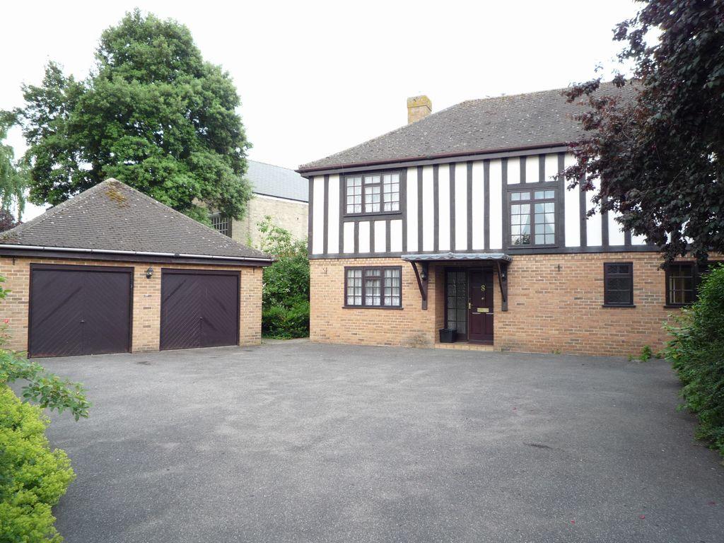 Adelaide Close, Soham, ELY... 4 bed detached house £1,450 pcm (£335 pw)