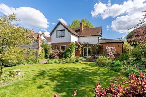 74 Baring Road, Beaconsfield, HP9 2NF