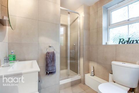 7 Osier Drive, Basildon, SS15 4HP