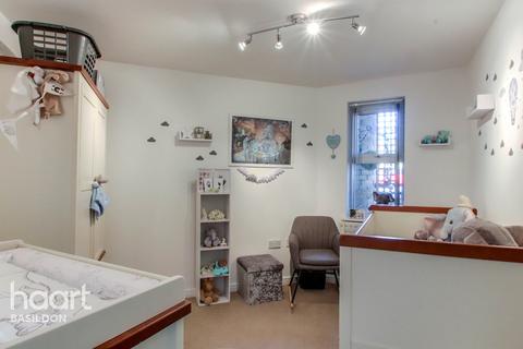 7 Osier Drive, Basildon, SS15 4HP