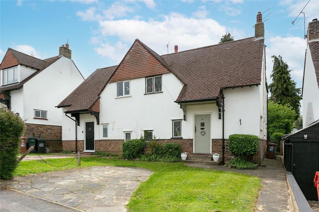 Vivian Gardens, Oxhey, Hertfordshire, WD19 3 bed semidetached house