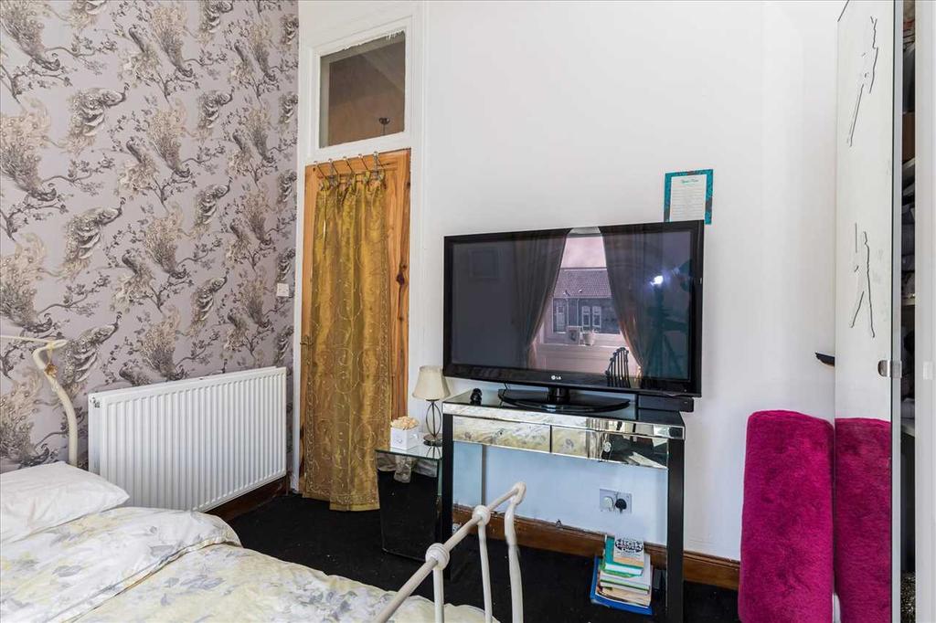Bedroom Two (2)