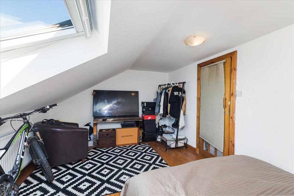 Bedroom Four (2)