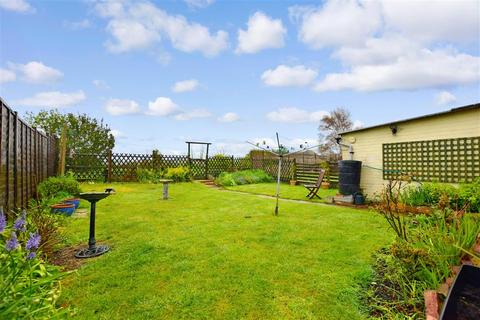 86 Brockman Crescent, Dymchurch, Romney Marsh, TN29 0UA