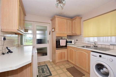 86 Brockman Crescent, Dymchurch, Romney Marsh, TN29 0UA