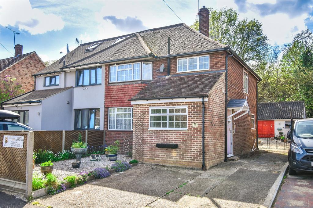 Bagshot Green, Bagshot, Surrey, GU19 3 bed semidetached house £425,000