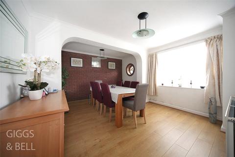 26 Bradgers Hill Road, Luton, LU2 7EL