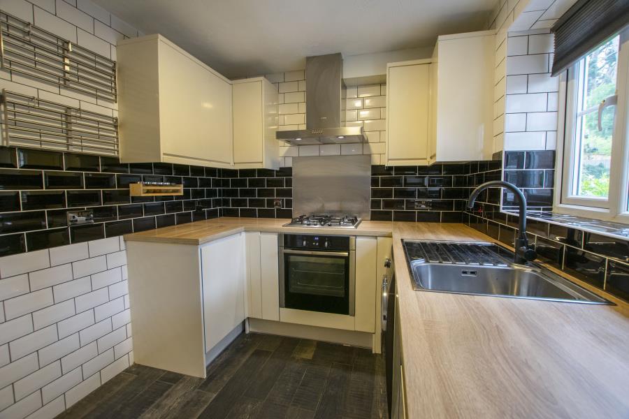 Shenley Fields Drive, Northfield 3 bed semidetached house £250,000