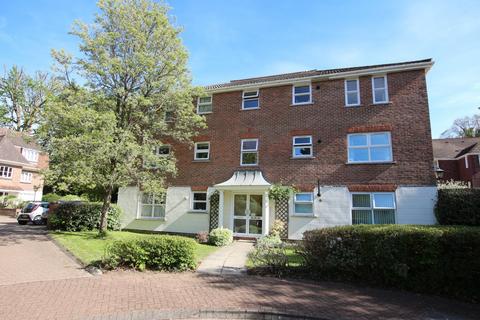 1 bedroom apartment to rent, Greenacres, Horsham