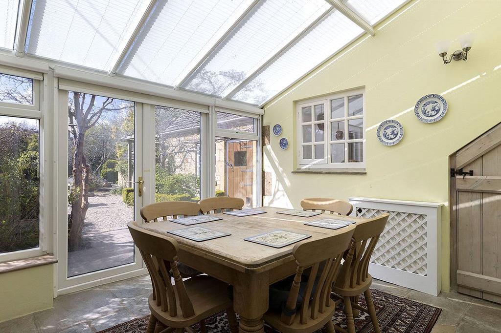 Dining/Conservatory