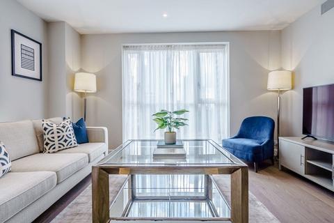2 bedroom flat to rent, Circus Apartments E14