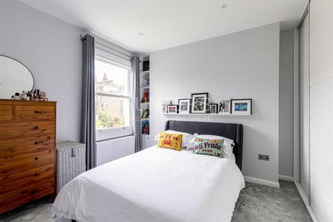 69c Gascony Avenue, London, NW6 4ND