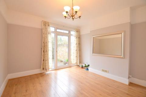 3 bedroom terraced house to rent, Woodberry Avenue, North Harrow