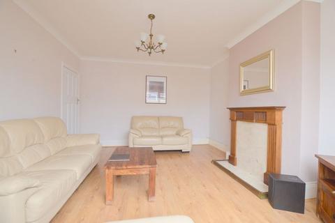 3 bedroom terraced house to rent, Woodberry Avenue, North Harrow