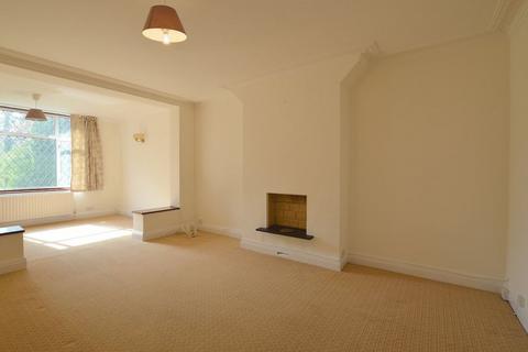 3 bedroom semi-detached house to rent, Ainsdale Crescent, Pinner