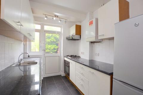 3 bedroom end of terrace house to rent, Blenheim Road, West Harrow