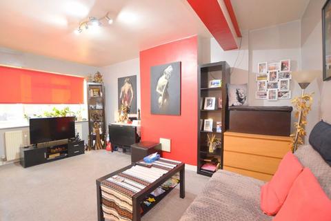 1 bedroom apartment to rent, Uxbridge Road, Hatch End