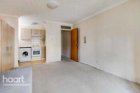 Flat 1, 44 Prince Road, London, SE25 6NW
