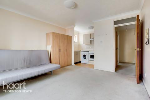 Flat 1, 44 Prince Road, London, SE25 6NW