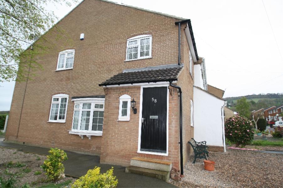 CAMBRIDGE DRIVE OTLEY LS21 1DD 2 bed end of terrace house £795 pcm (£