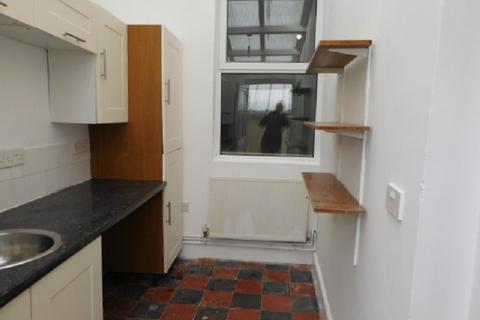 3 bedroom terraced house to rent, Rhosmaen Street, Llandeilo, Carmarthenshire.