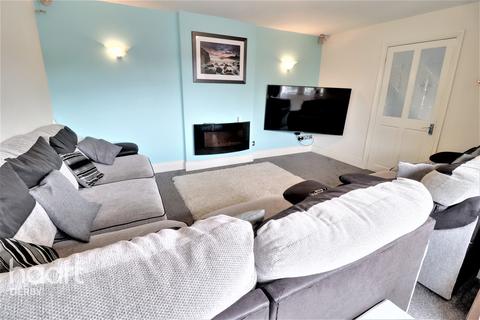 53 Humbleton Drive, Derby, DE22 4AU