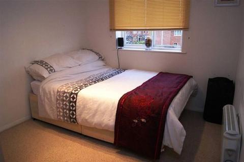 1 bedroom flat to rent, John William Close, London SE14