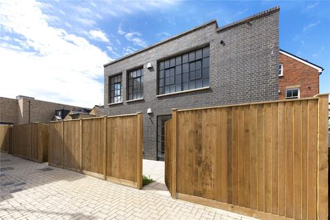 Flat 2, Symons House, 18 Borough Road, Kingston Upon Thames, KT2 6BD