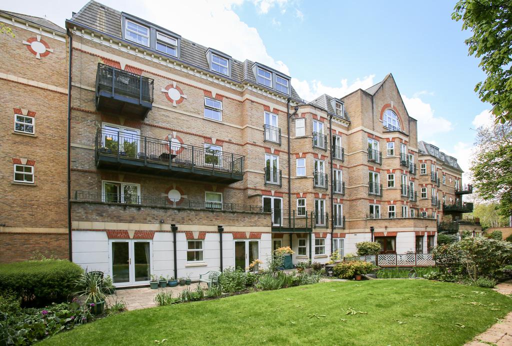 The Vale, Acton, London, W3 1 bed flat for sale £275,000