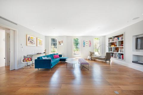 3 bedroom flat to rent, Westbourne Grove, London