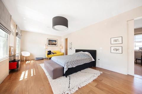 3 bedroom flat to rent, Westbourne Grove, London