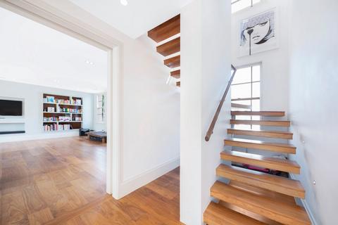 3 bedroom flat to rent, Westbourne Grove, London