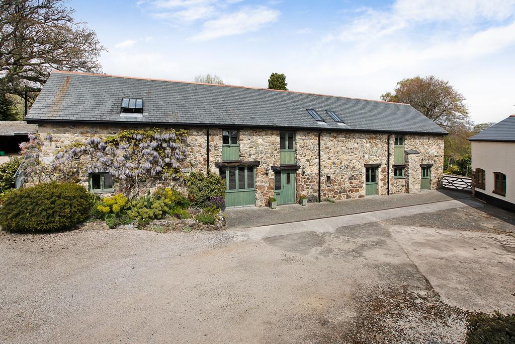 Bovey Tracey, Devon 4 bed barn conversion - £875,000