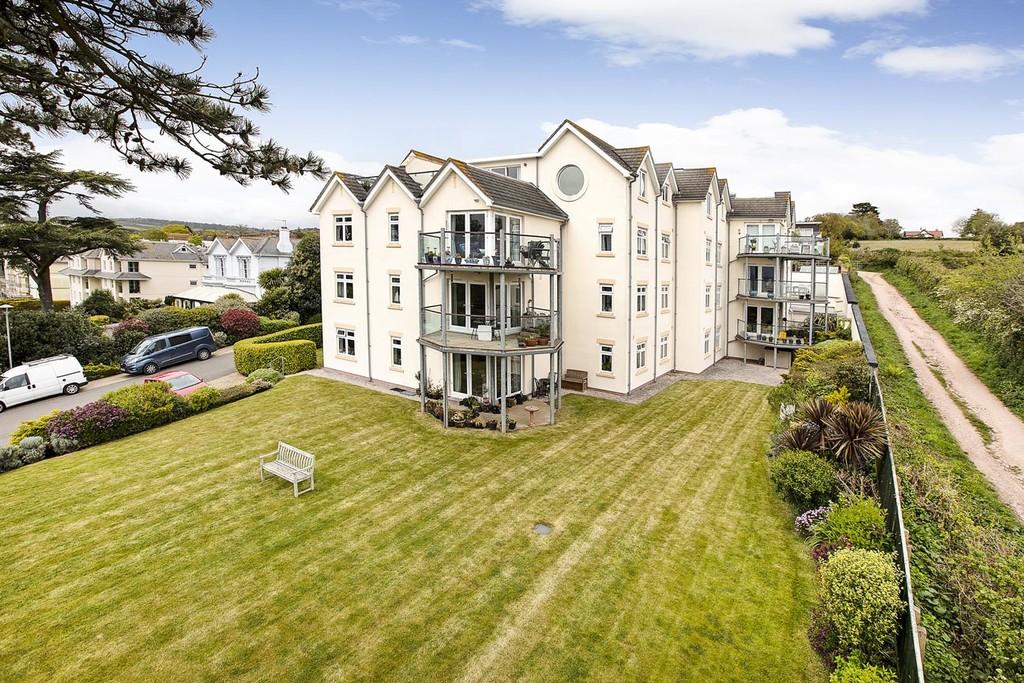 First Drive, East Teignmouth 2 bed apartment £575,000