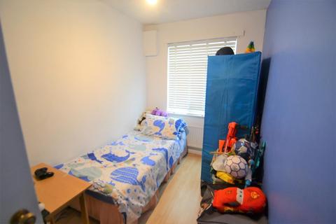 79 The Vale, Feltham, TW14 0JY