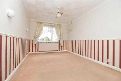 51 Cambridge Road, Kesgrave, Ipswich, IP5 1EW