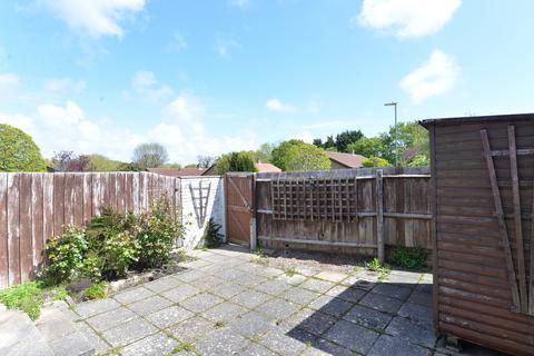 21 Ashdown Walk, New Milton, BH25 6TX