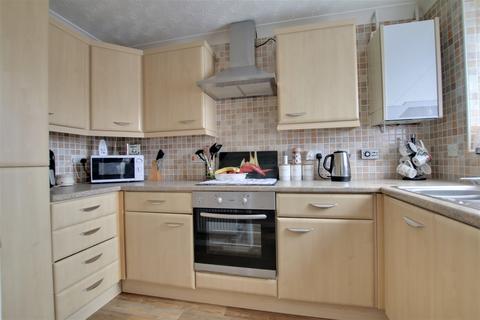 2 bedroom terraced house to rent, Furrowfields Road, Chatteris