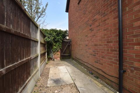 84 Pollards Green, Chelmsford, CM2 6UL