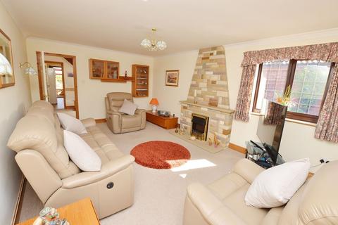 15 Caxton Close, Beeston Regis, Sheringham, NR26 8SU