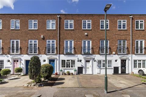 21 Topiary Square, Richmond, TW9 2DB