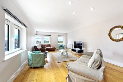 3 bedroom flat to rent, Warren House, Beckford Close, Warwick Road, London