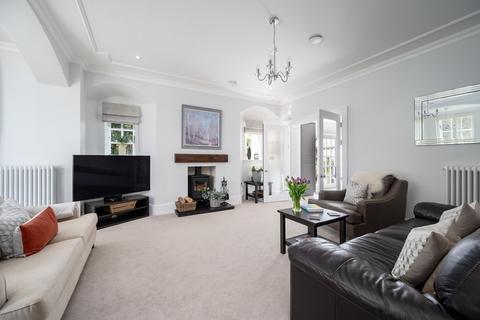 2, Aylesbury Court Aylesbury Road, Lapworth, Solihull, B94 6BE