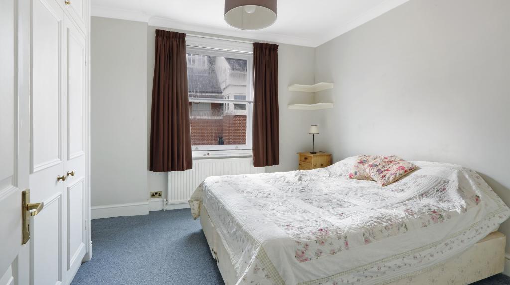 Heath-street-hampstead-village-nw3-3